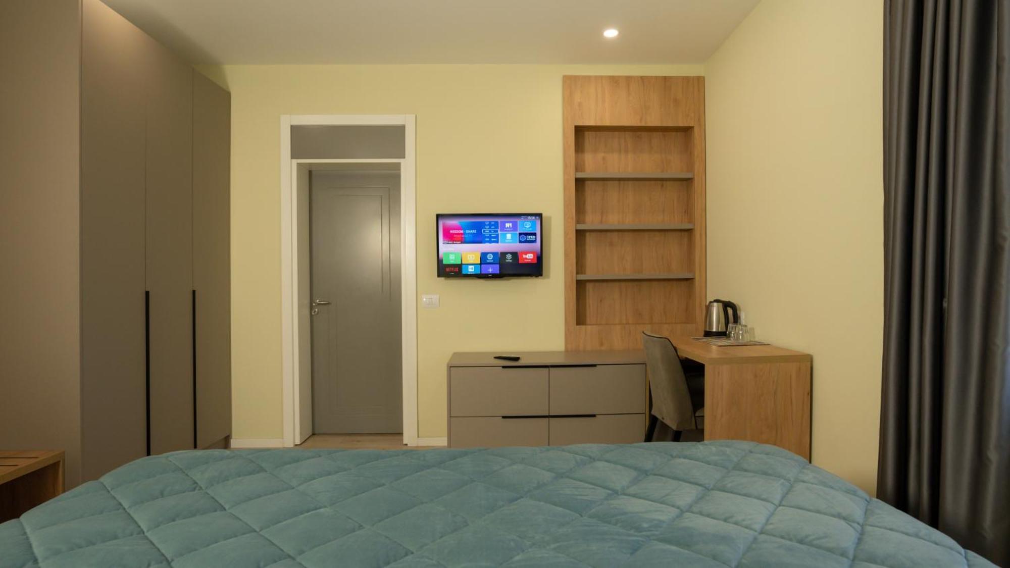 טיראנה F&M Hotel 2 מראה חיצוני תמונה